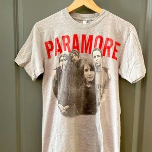 Paramore 2009 concert t-shirt